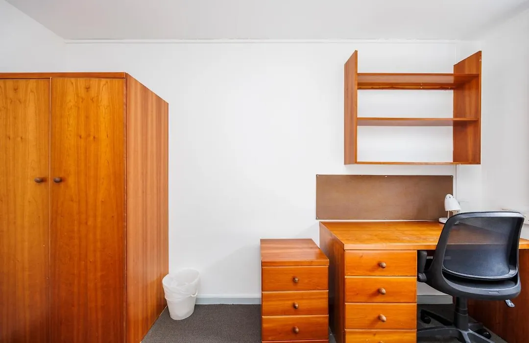 Charming Rooms In Nottingham - Sk-1
